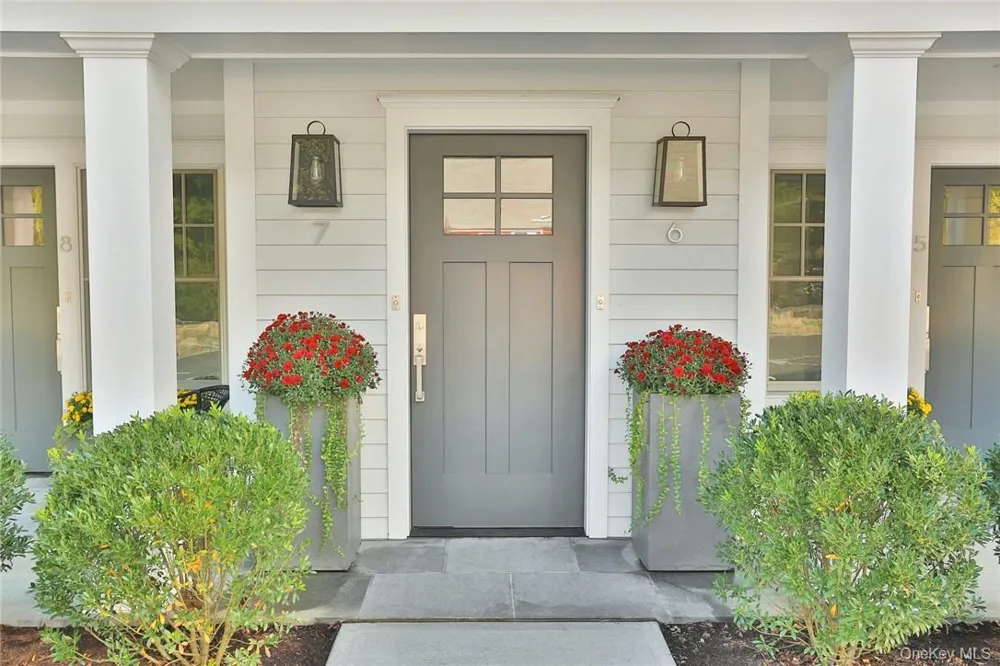 470 Main Street #11 Armonk, NY 10504
