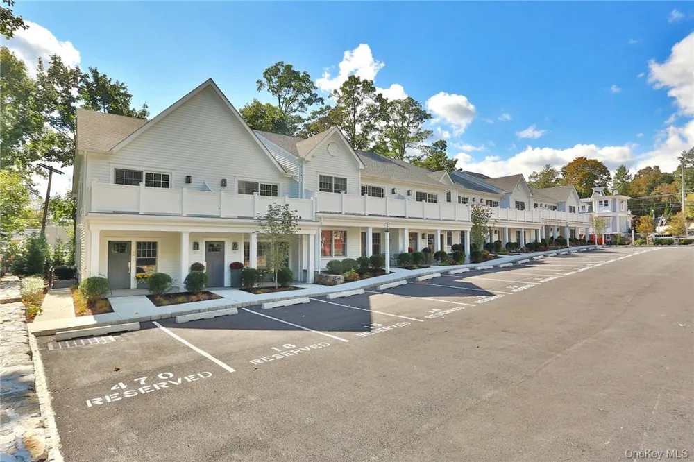 470 Main Street #11 Armonk, NY 10504