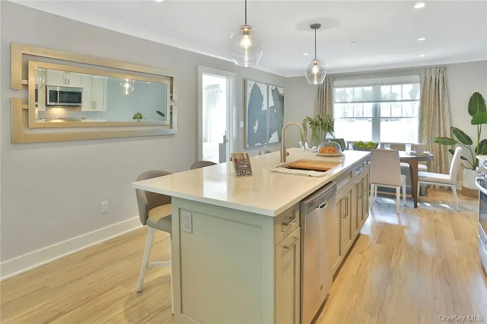 470 Main Street #11 Armonk, NY 10504