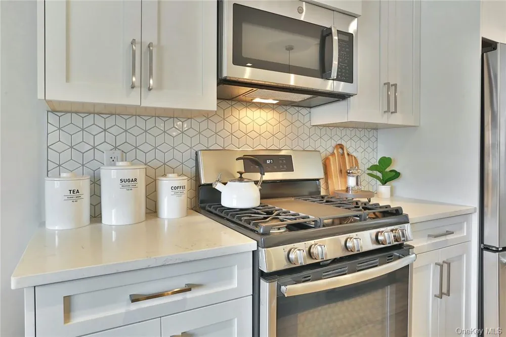 470 Main Street #11 Armonk, NY 10504