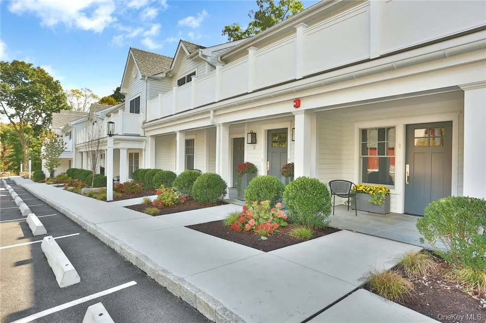470 Main Street #11 Armonk, NY 10504
