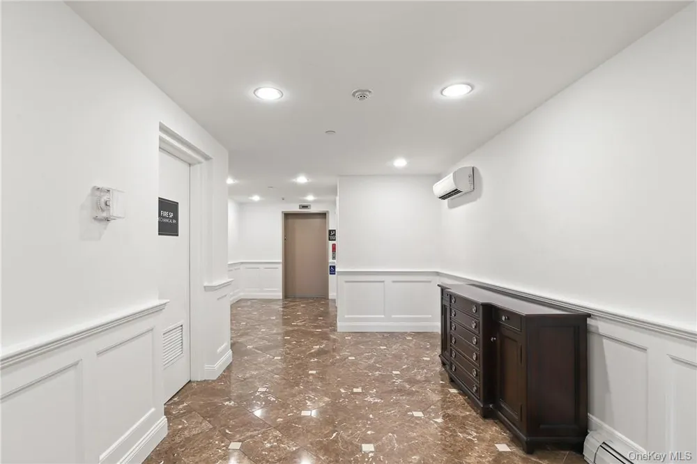 10 School Street #4F Rye, NY 10580