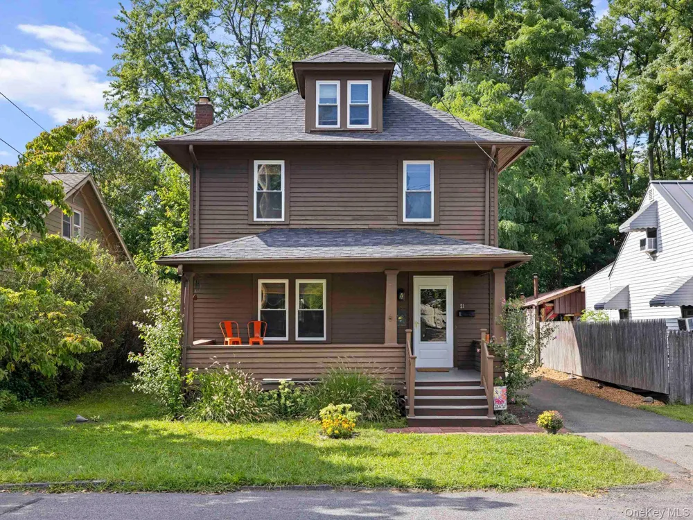 21 Manor Place Kingston, NY 12401