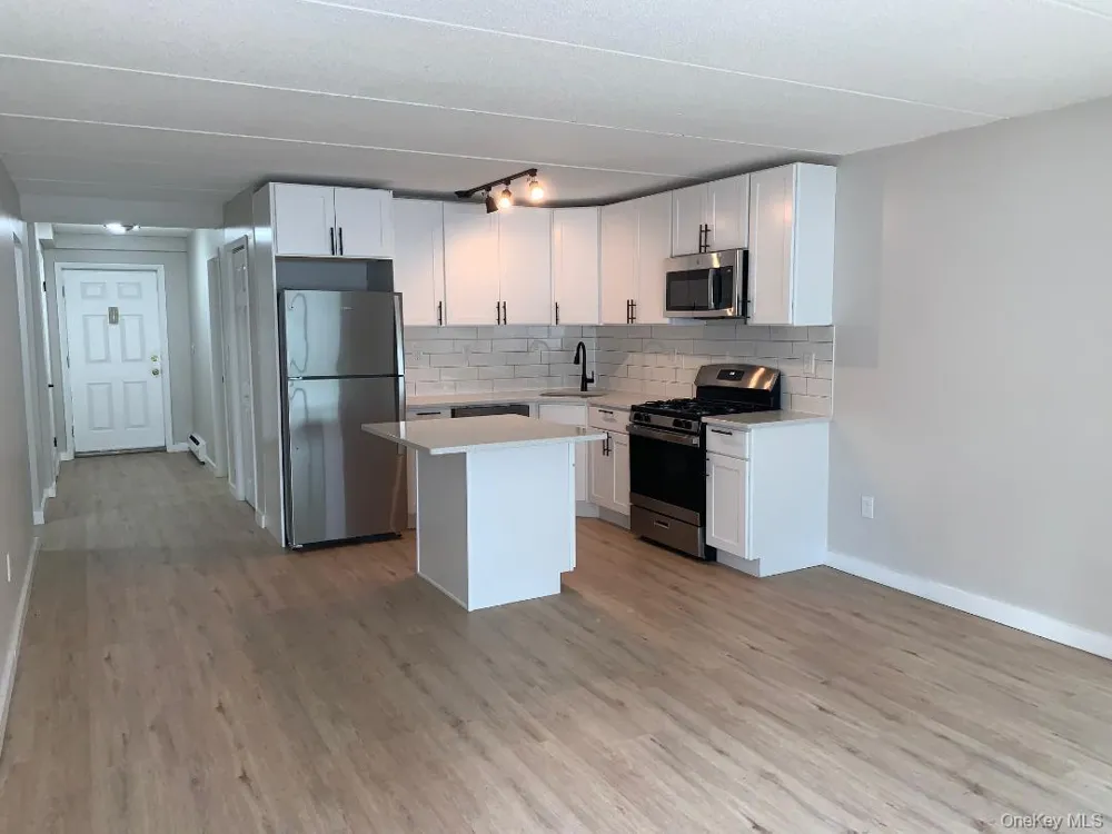 85 Middletown Road #A9 Nanuet, NY 10954