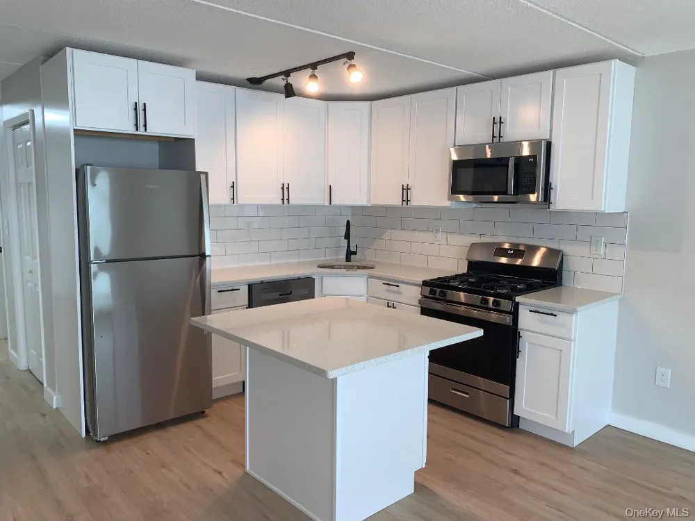 85 Middletown Road #A9 Nanuet, NY 10954