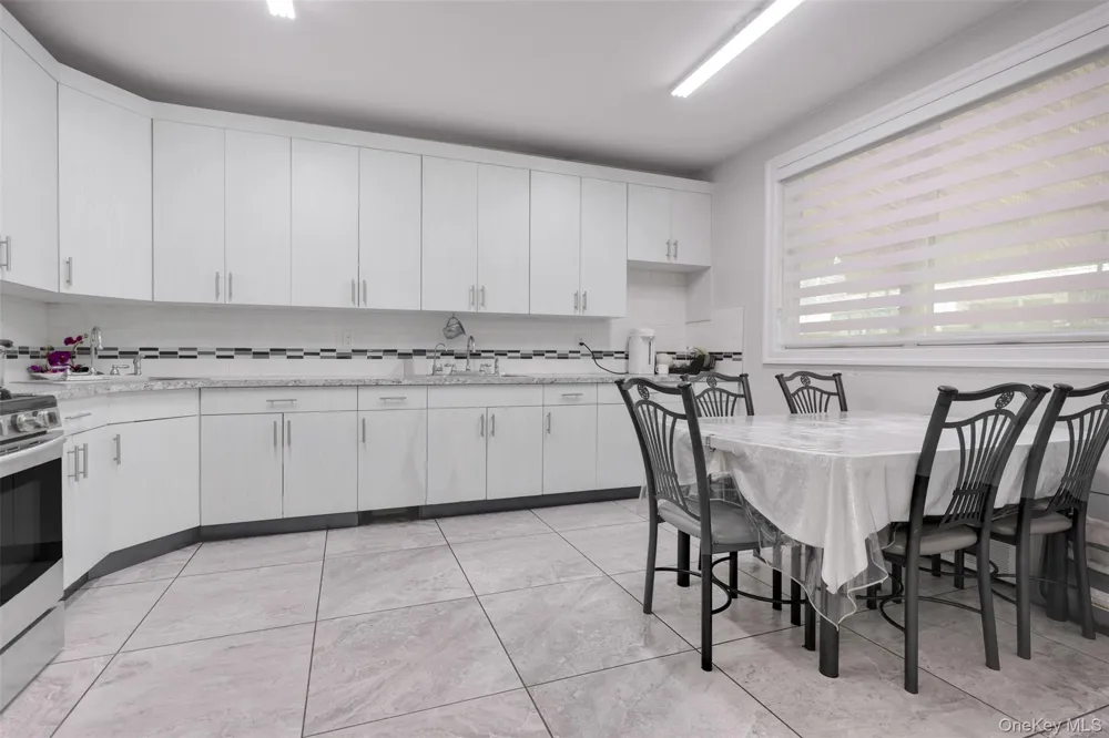 39 Decatur Avenue #114 Spring Valley, NY 10977