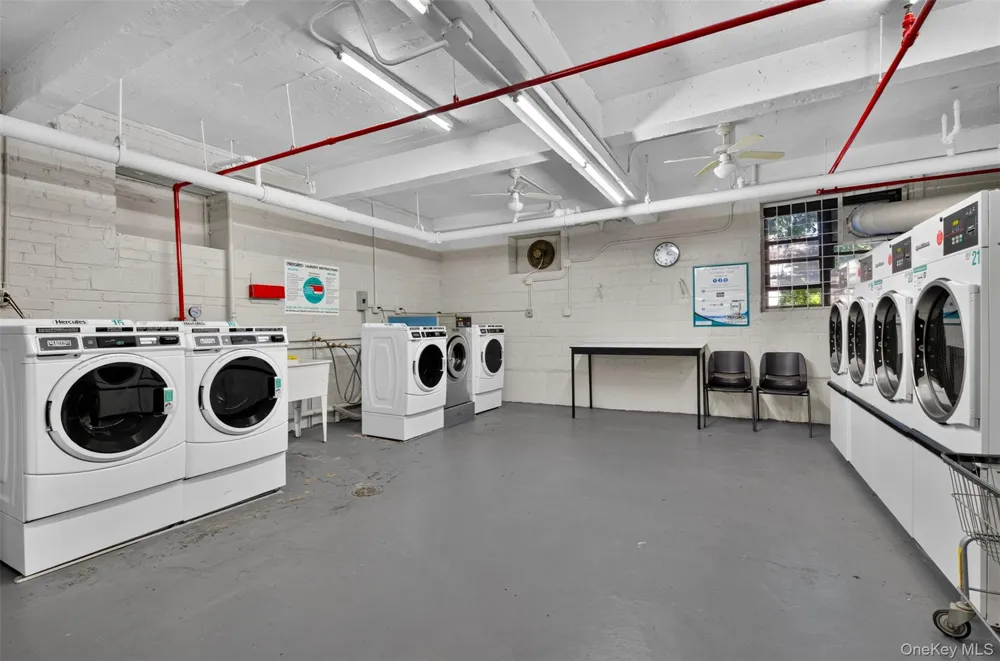 29-30 137th Street #3K Flushing, NY 11354