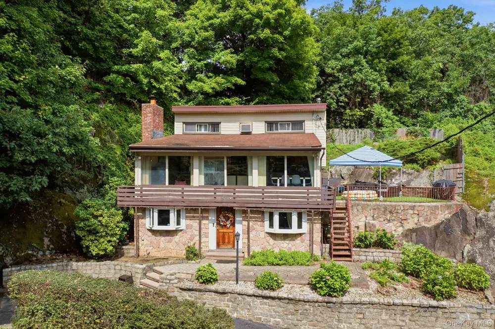 25 Chatham Terrace Yonkers, NY 10710