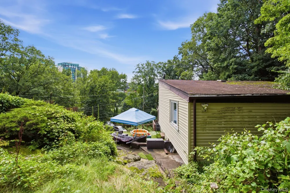 25 Chatham Terrace Yonkers, NY 10710
