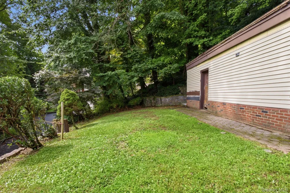 25 Chatham Terrace Yonkers, NY 10710