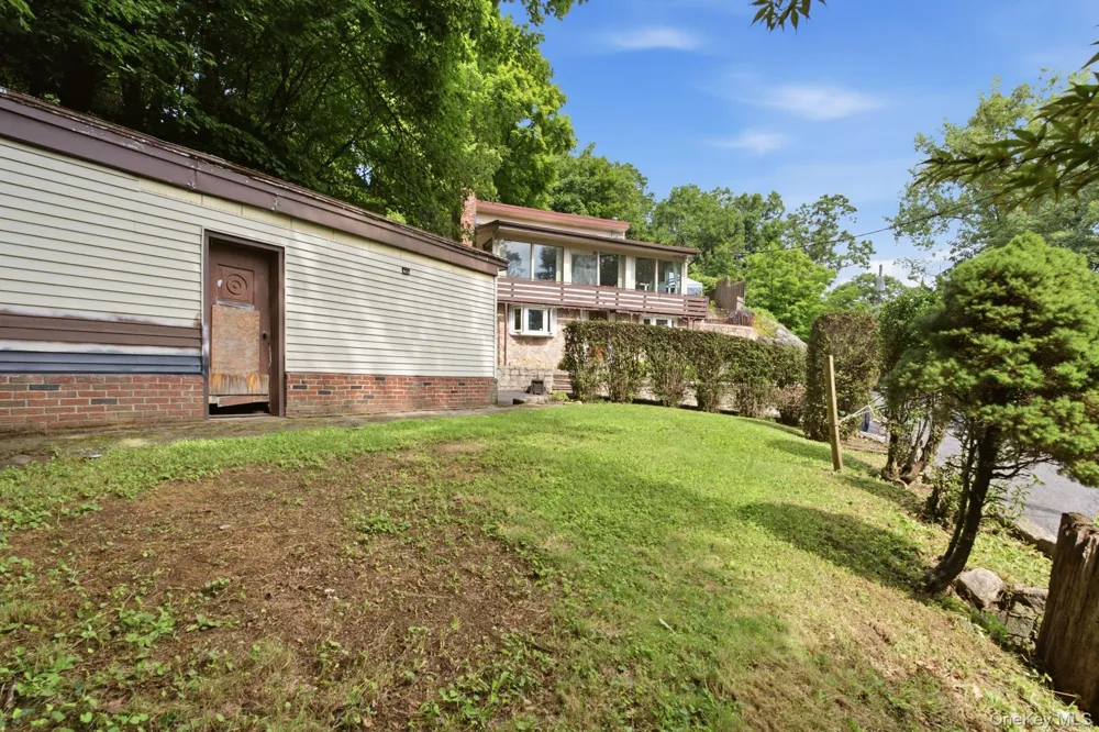 25 Chatham Terrace Yonkers, NY 10710