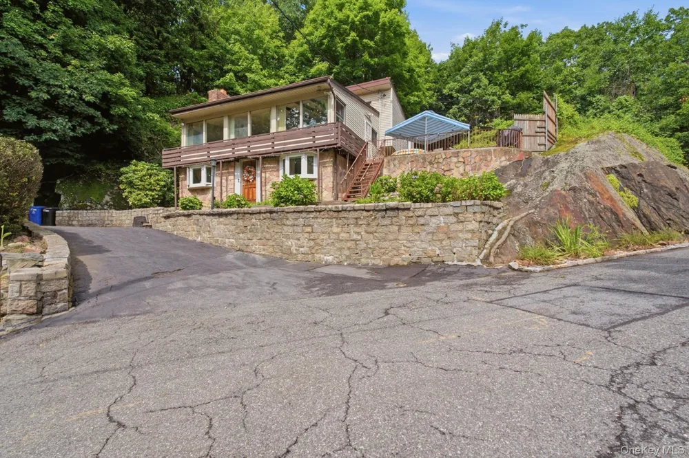 25 Chatham Terrace Yonkers, NY 10710