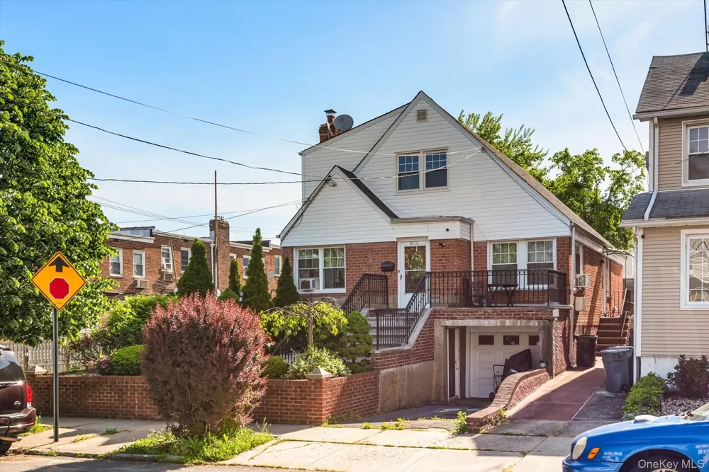 59-11 157th Street #2 Flushing, NY 11355
