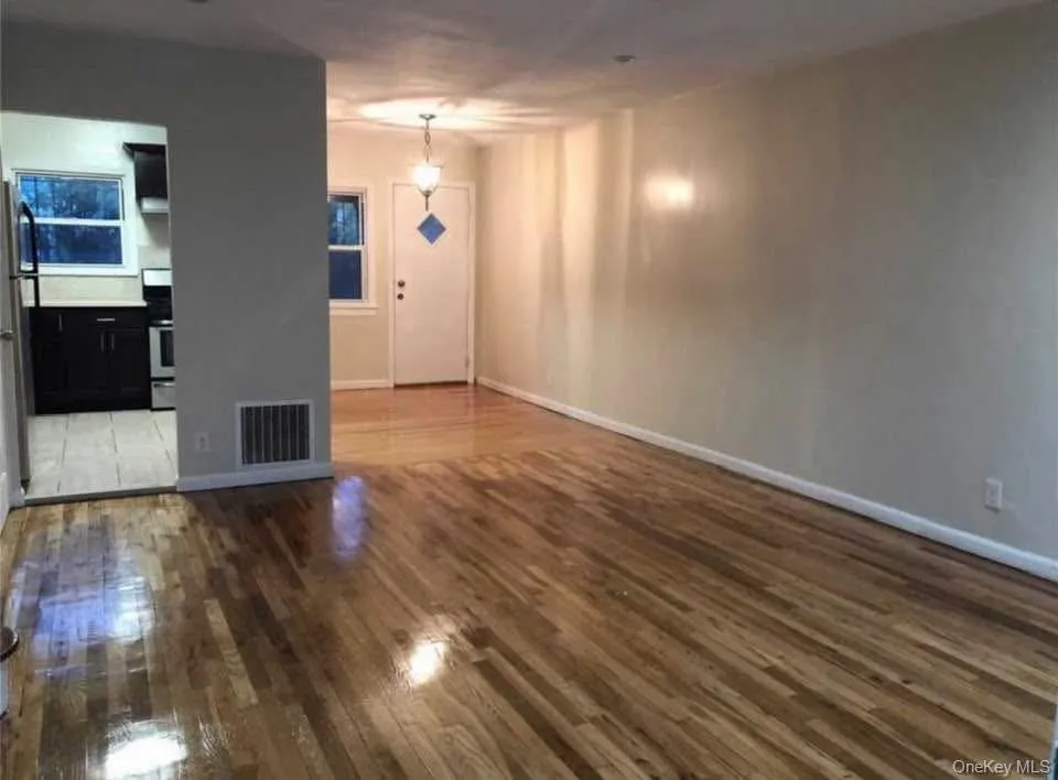 15011 Arlington Terrace Jamaica, NY 11433