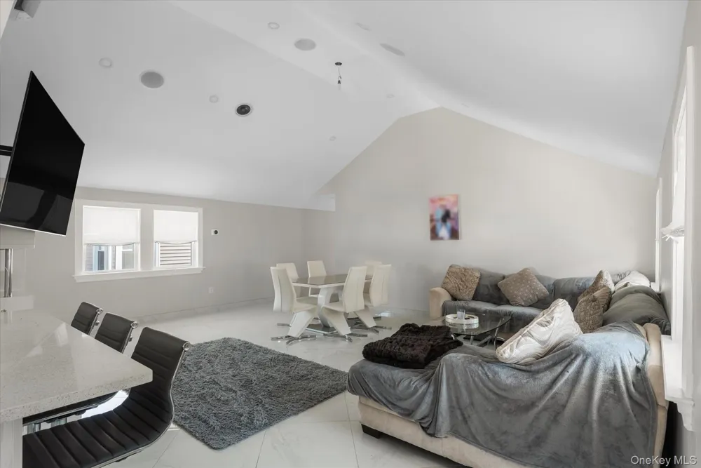 161-28 98th Street Howard Beach, NY 11414