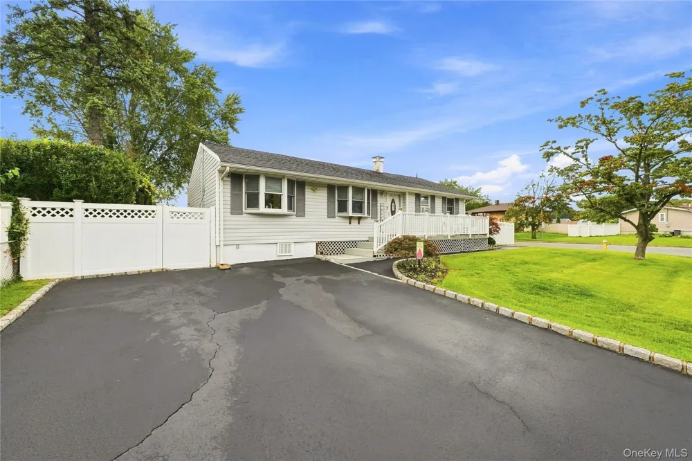 5 Talbot Lane Selden, NY 11784