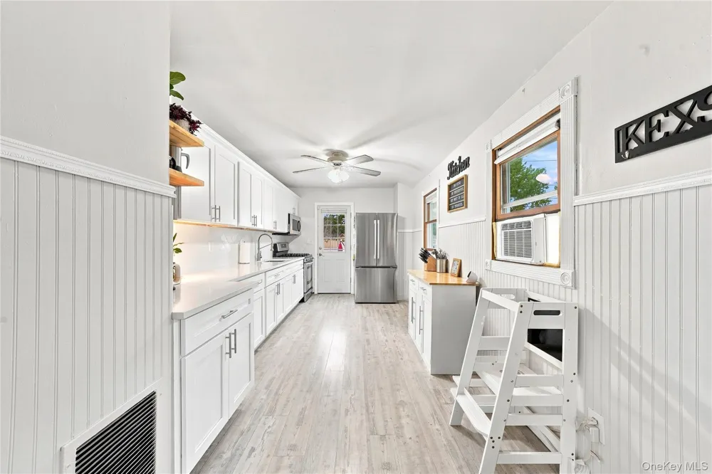 5 Talbot Lane Selden, NY 11784