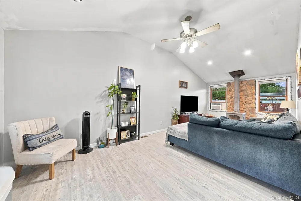 5 Talbot Lane Selden, NY 11784