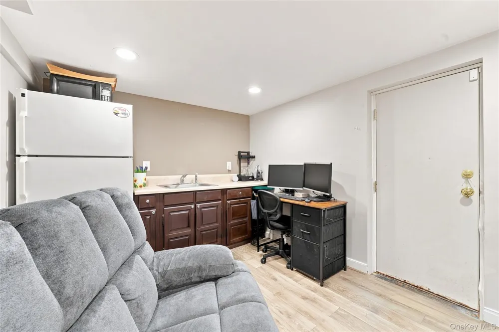 5 Talbot Lane Selden, NY 11784