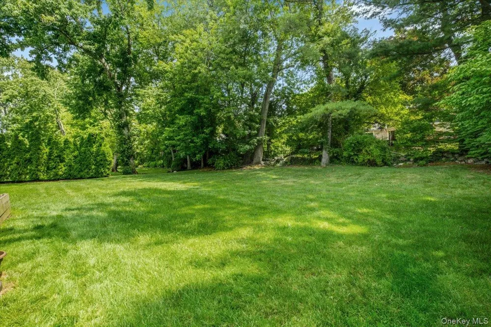 21 Primrose Avenue Scarsdale, NY 10583