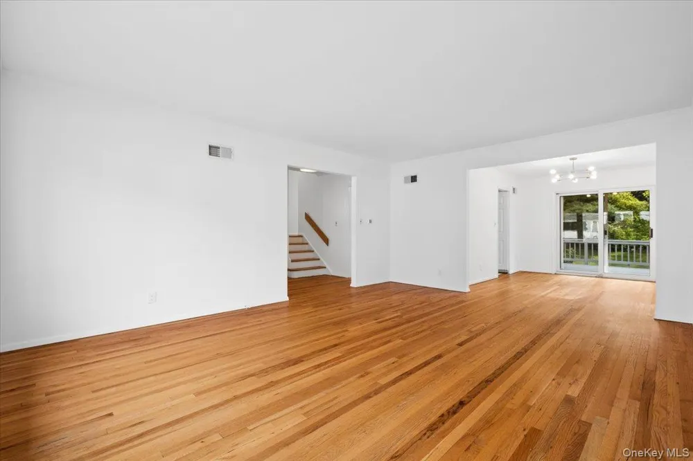 21 Primrose Avenue Scarsdale, NY 10583