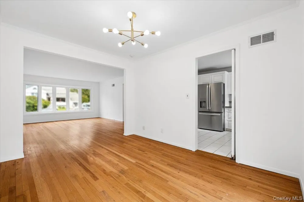 21 Primrose Avenue Scarsdale, NY 10583