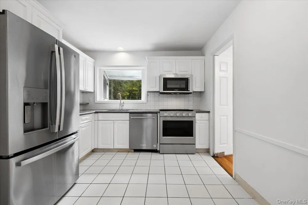21 Primrose Avenue Scarsdale, NY 10583