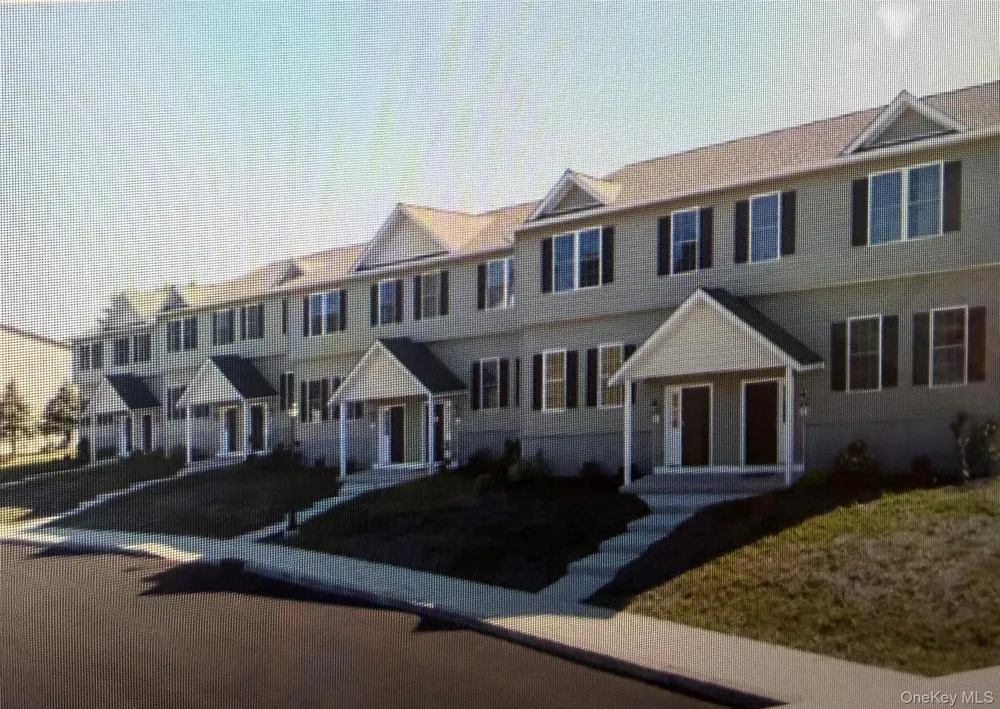 75 Hudson Circle #38 Marlboro, NY 12542