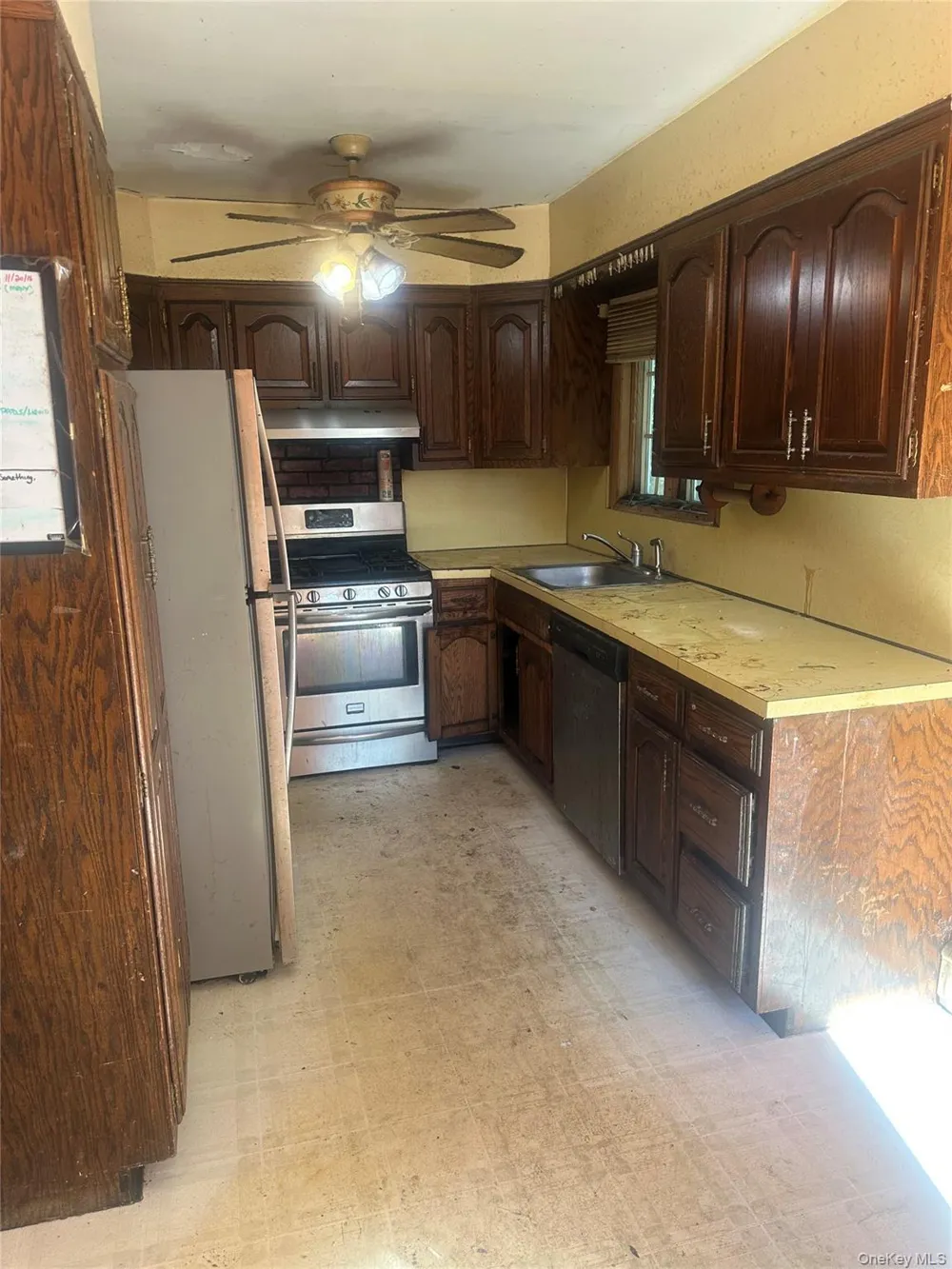 364 42nd Street Lindenhurst, NY 11757