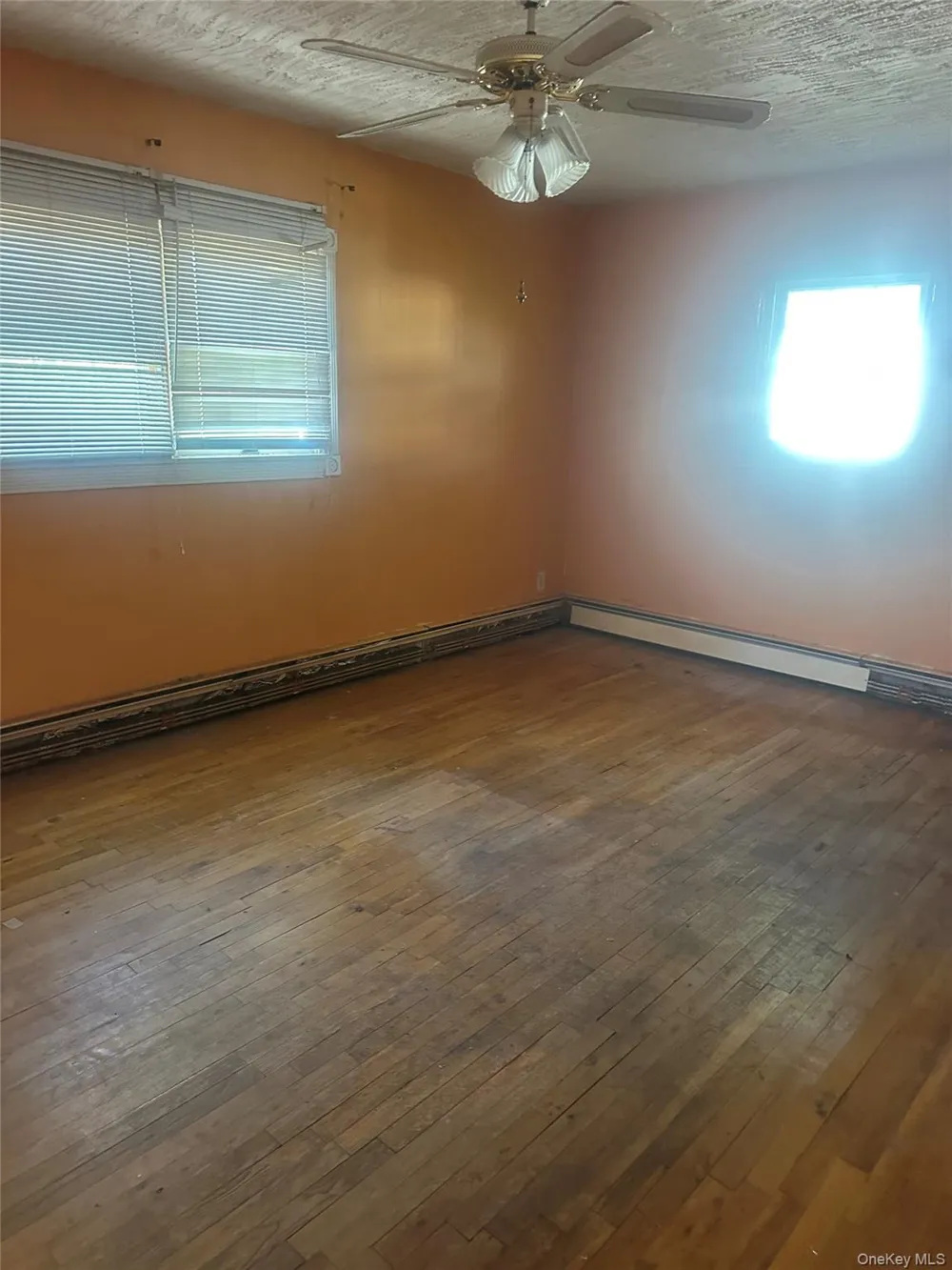 364 42nd Street Lindenhurst, NY 11757
