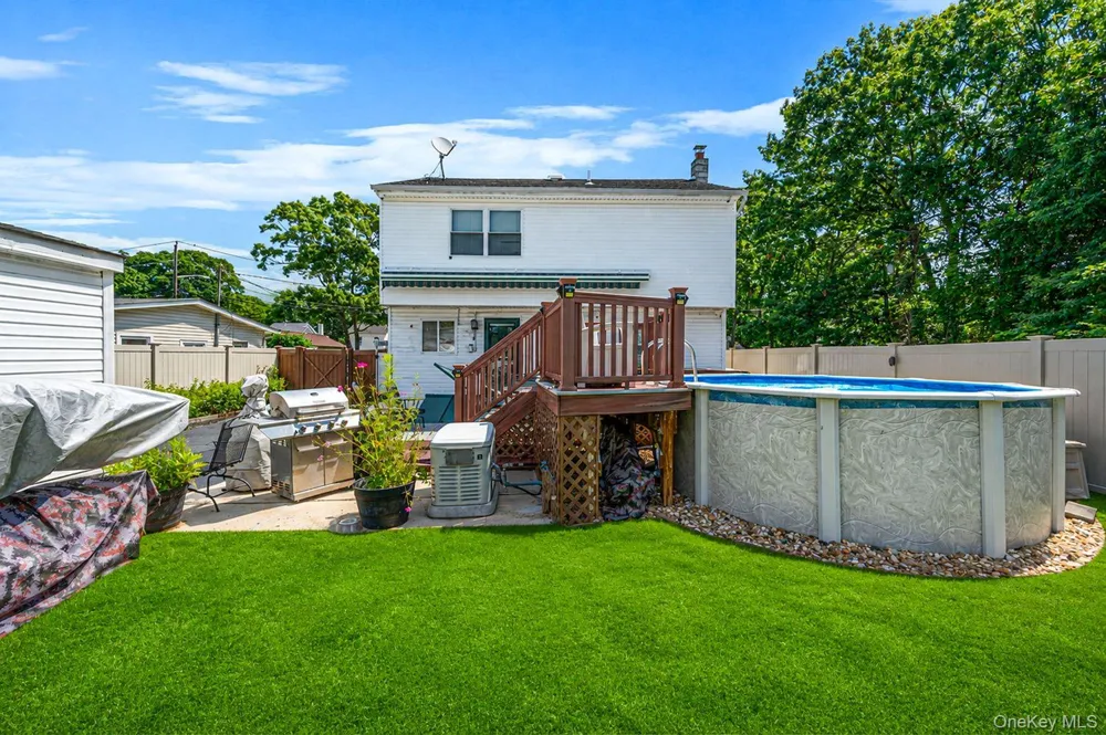 8 Halewood Drive Shirley, NY 11967