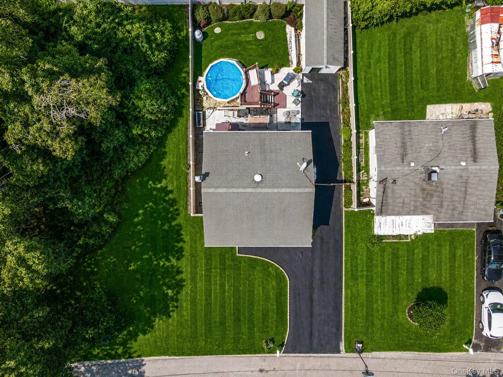 8 Halewood Drive Shirley, NY 11967