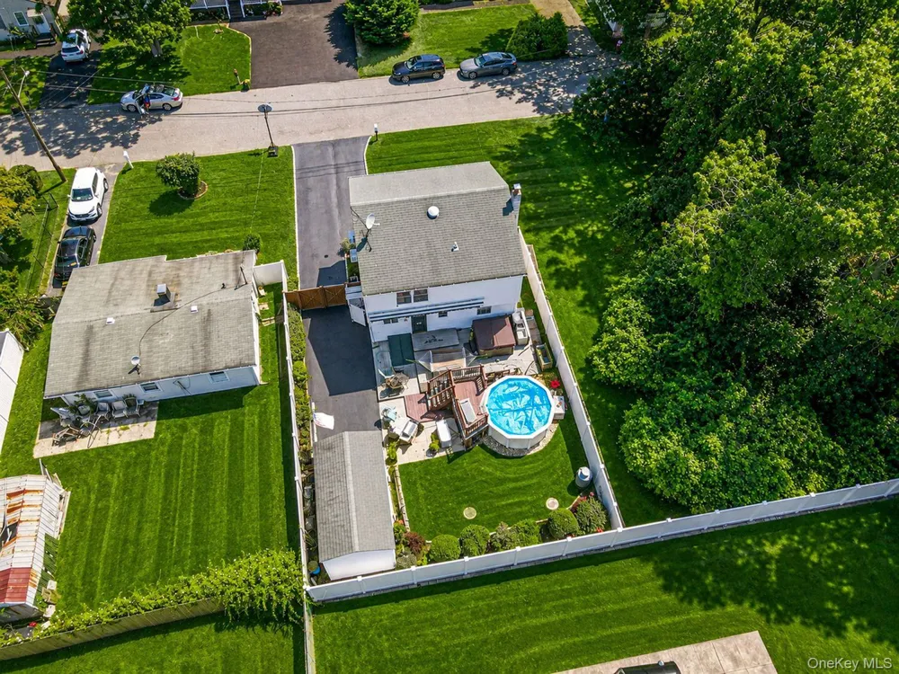 8 Halewood Drive Shirley, NY 11967