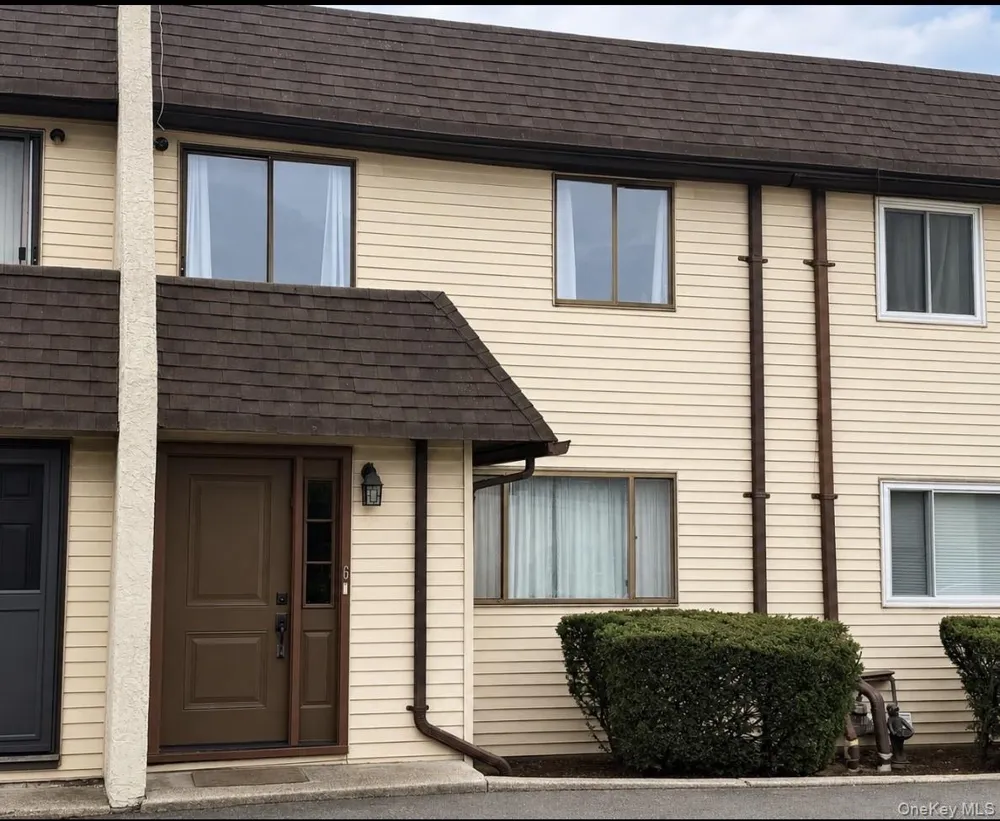 88 E Valley Stream Boulevard #6 Valley Stream, NY 11580