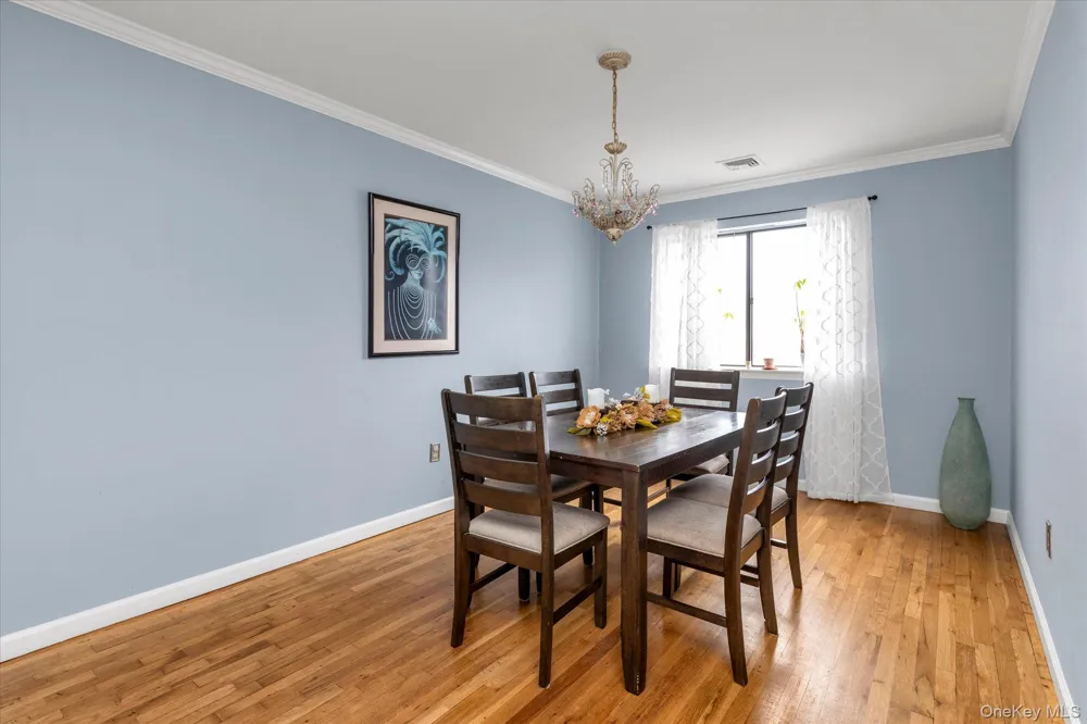 88 E Valley Stream Boulevard #6 Valley Stream, NY 11580