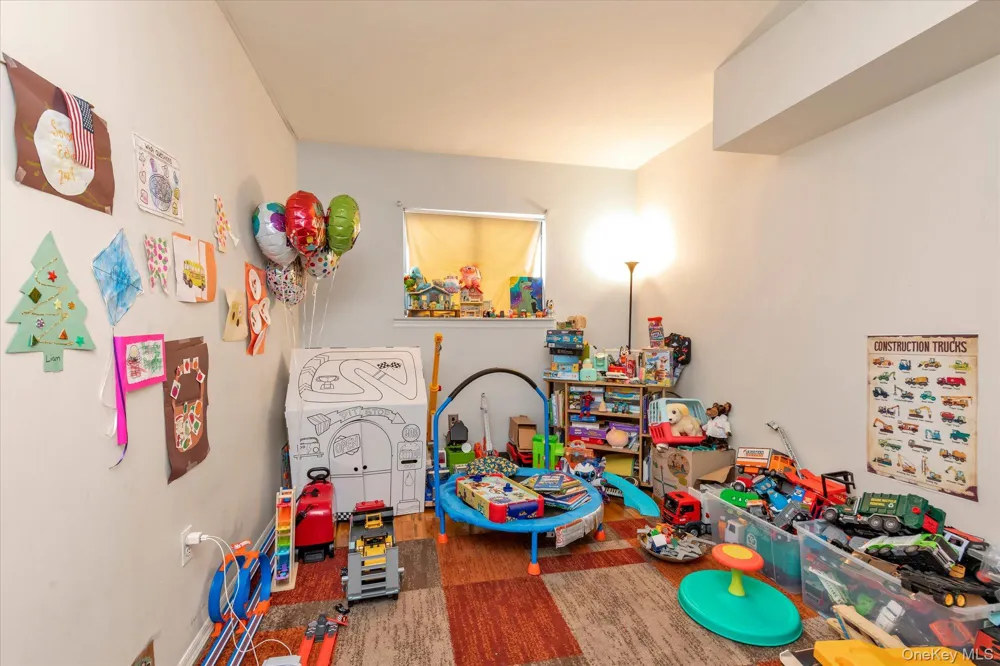 88 E Valley Stream Boulevard #6 Valley Stream, NY 11580