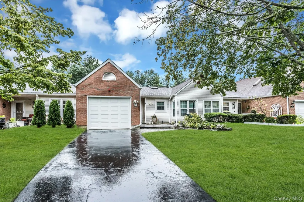8 Chippendale Drive Mount Sinai, NY 11766