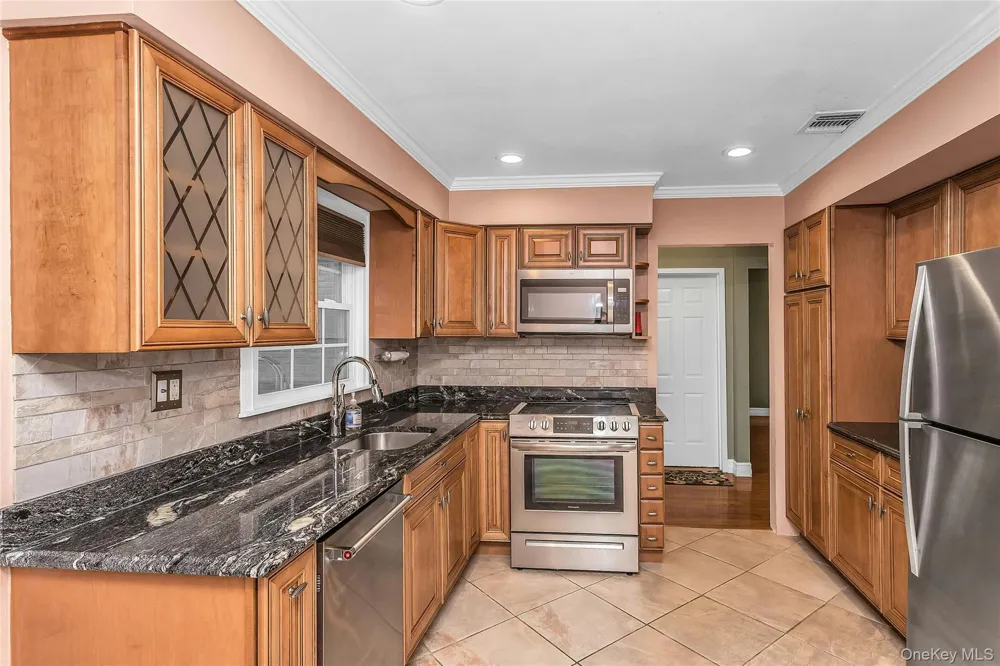 8 Chippendale Drive Mount Sinai, NY 11766