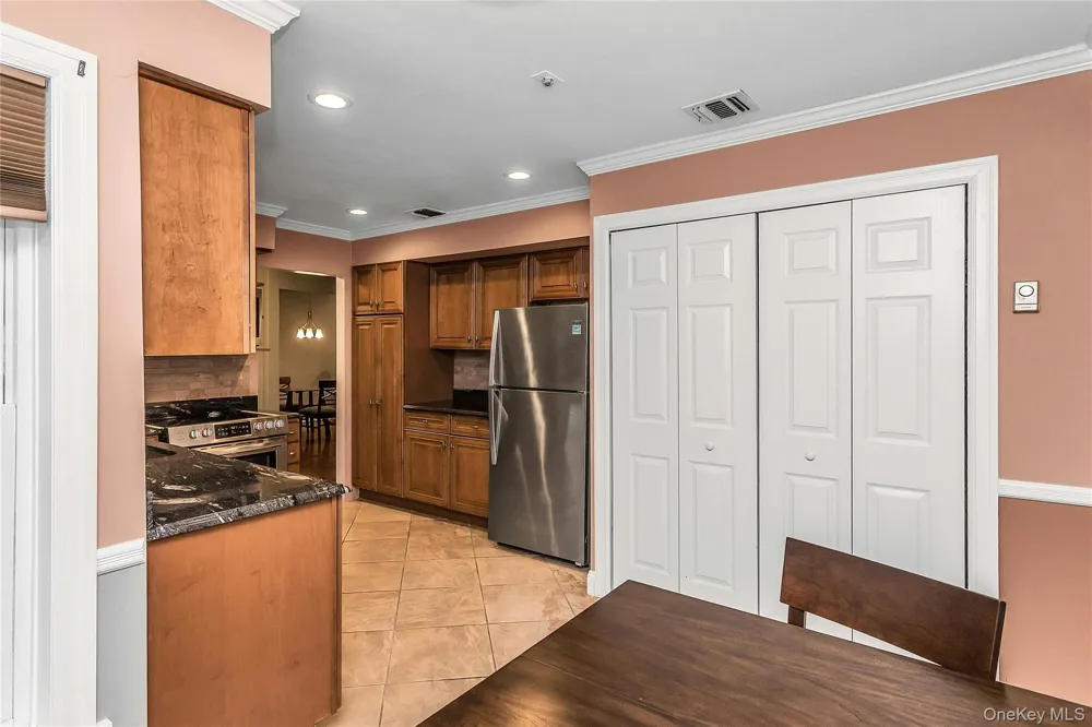 8 Chippendale Drive Mount Sinai, NY 11766