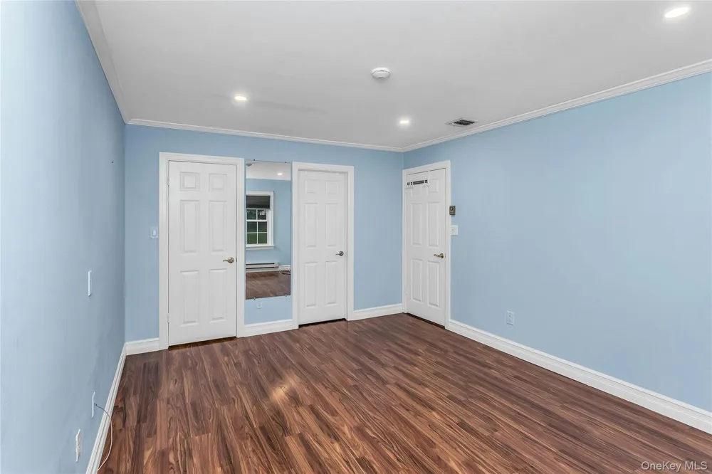 8 Chippendale Drive Mount Sinai, NY 11766