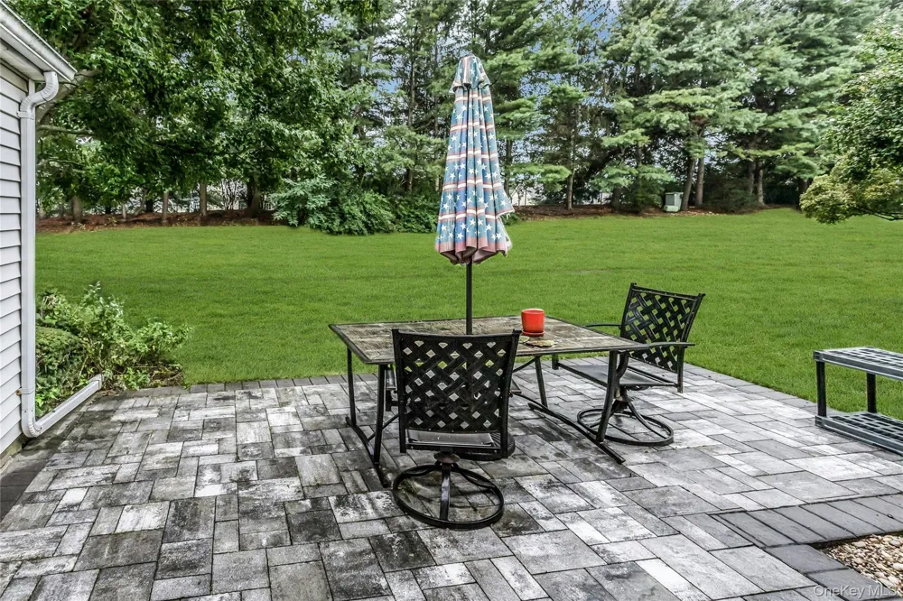 8 Chippendale Drive Mount Sinai, NY 11766
