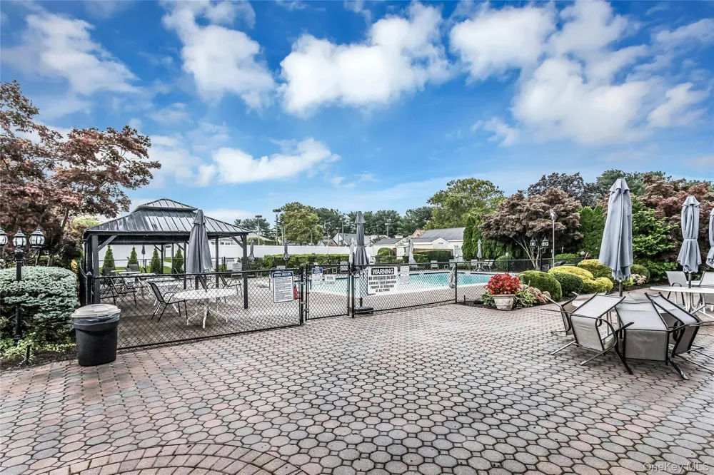 8 Chippendale Drive Mount Sinai, NY 11766