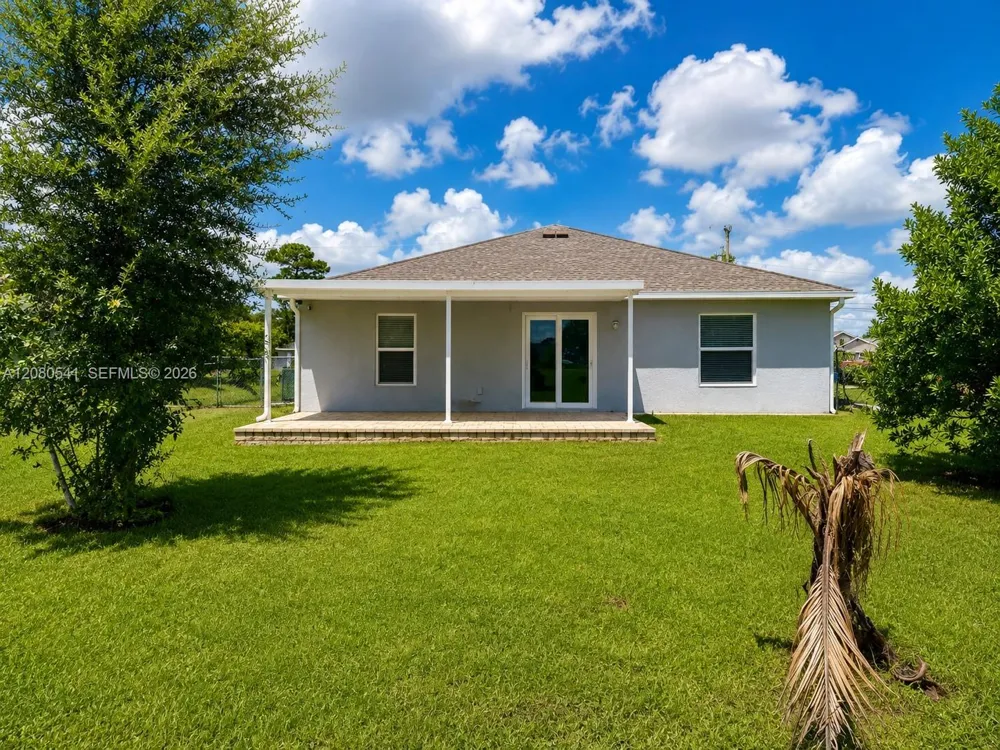 358 Pembroke ST Lehigh Acres, FL 33974
