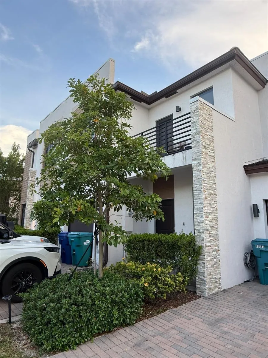 20848 NE 7th Ct #20848 Miami, FL 33179