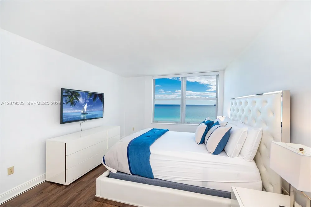 2899 Collins Ave #1505 Miami Beach, FL 33140