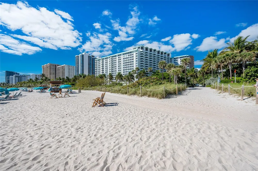 2899 Collins Ave #1505 Miami Beach, FL 33140
