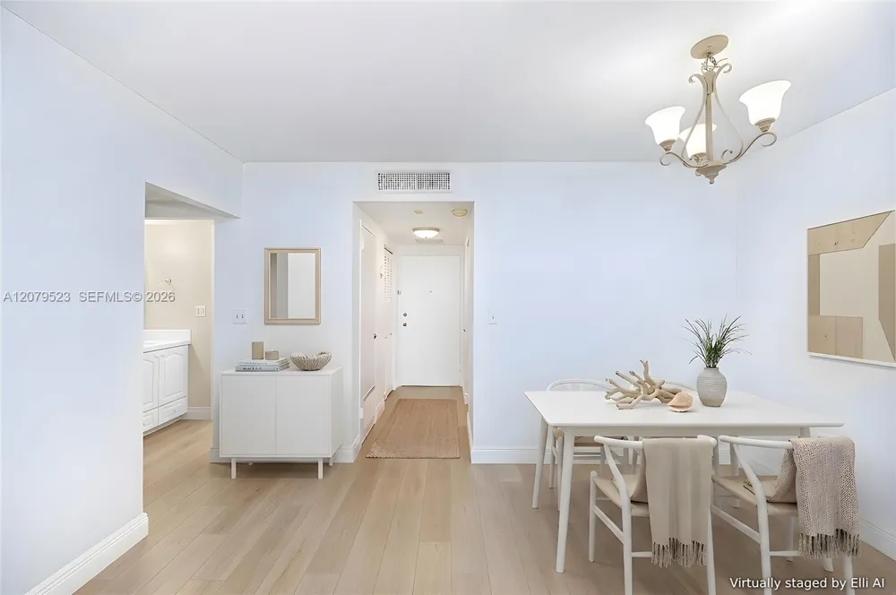 2899 Collins Ave #1505 Miami Beach, FL 33140