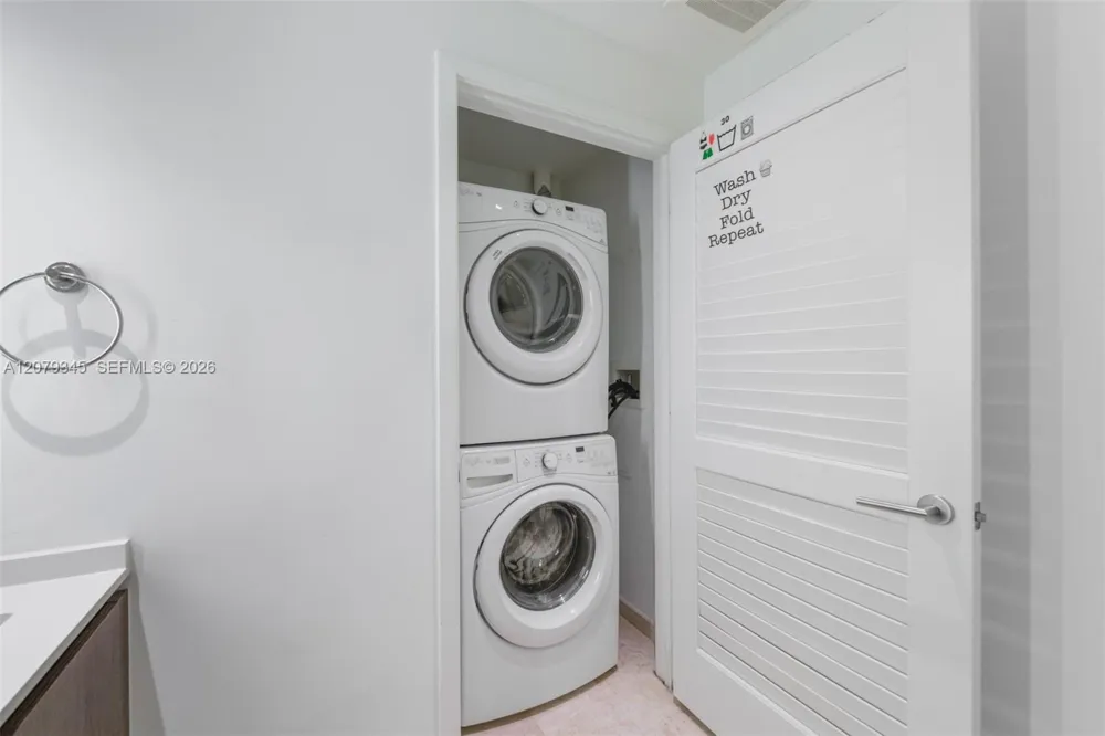 88 SW 7th St #3409 Miami, FL 33130