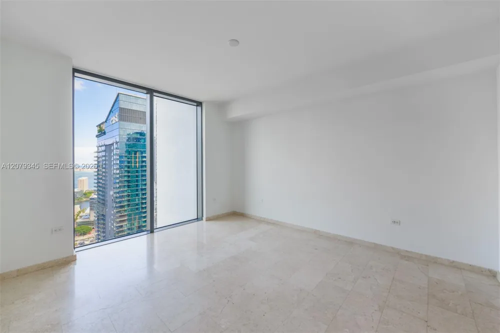 88 SW 7th St #3409 Miami, FL 33130