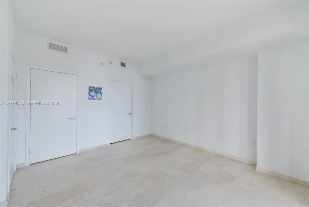 88 SW 7th St #3409 Miami, FL 33130